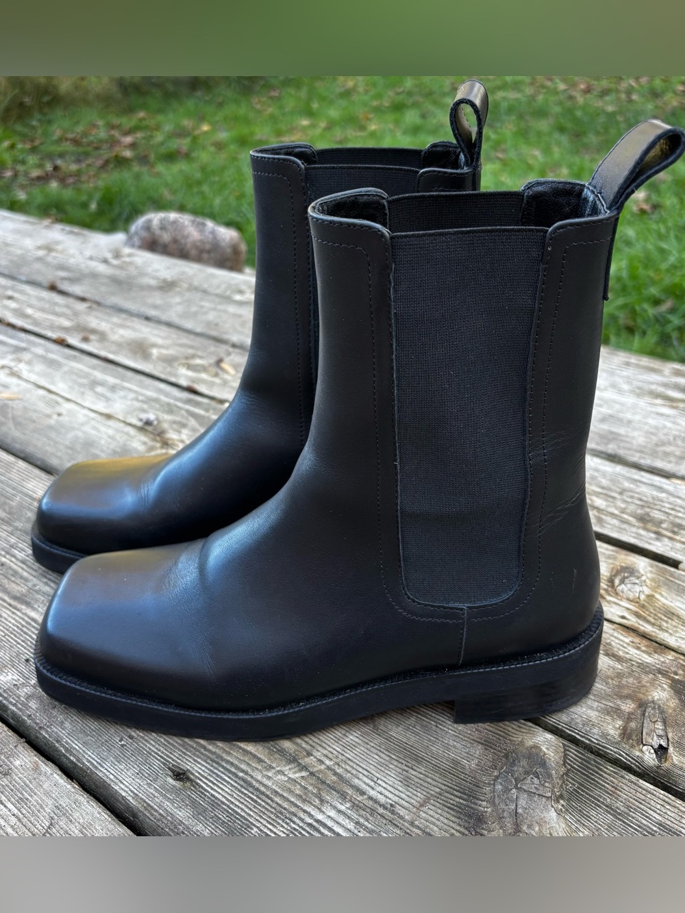 Maguire Mora Chelsea Boots